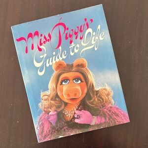 RARE Miss Piggy's Guide to Life Book